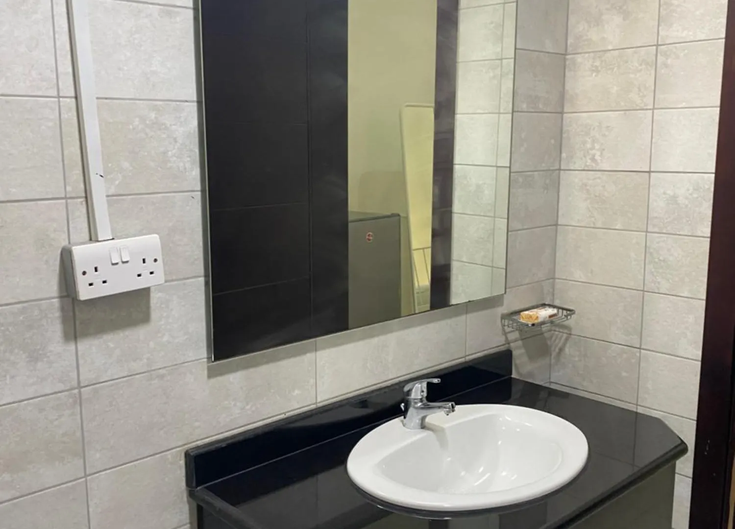 Your Delux Studio Near Airport أبو ظبي 0*,  الإمارات العربية المتحدة